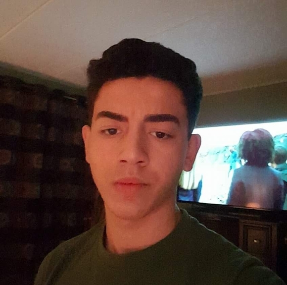 Meet your Posher, Gary - Picture 1 of 1